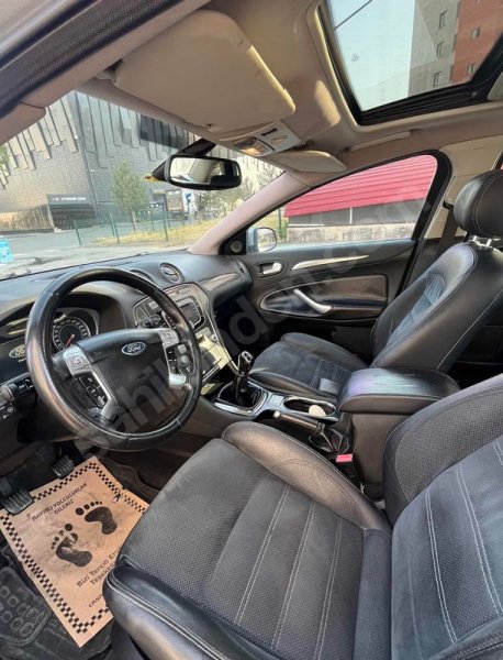 Sunroof-Alcantara Döşeme-Koltuk Isıtmalı-0 motorlu Ford Mondeo