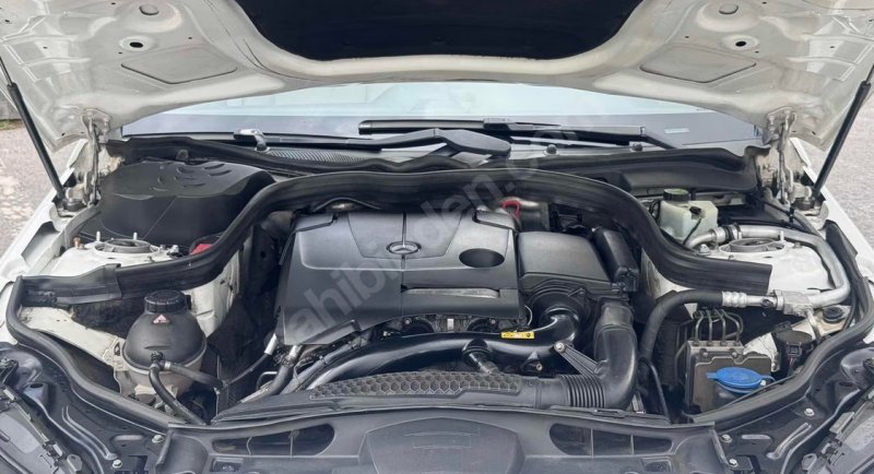 ÖĞRETMENDEN HATASIZ BOYASIZ ÇİFT SUNROOF E180 ELİTE