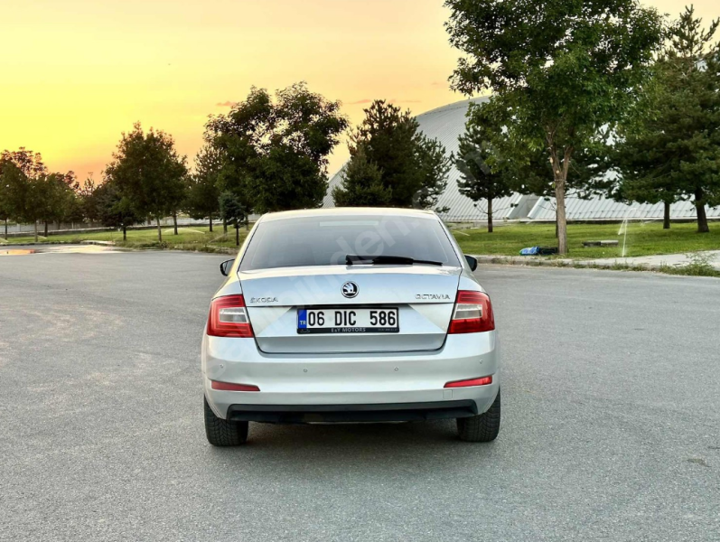 2015 Skoda Octavia 1.6TDI Otomatik Değişensiz Sorunsuz