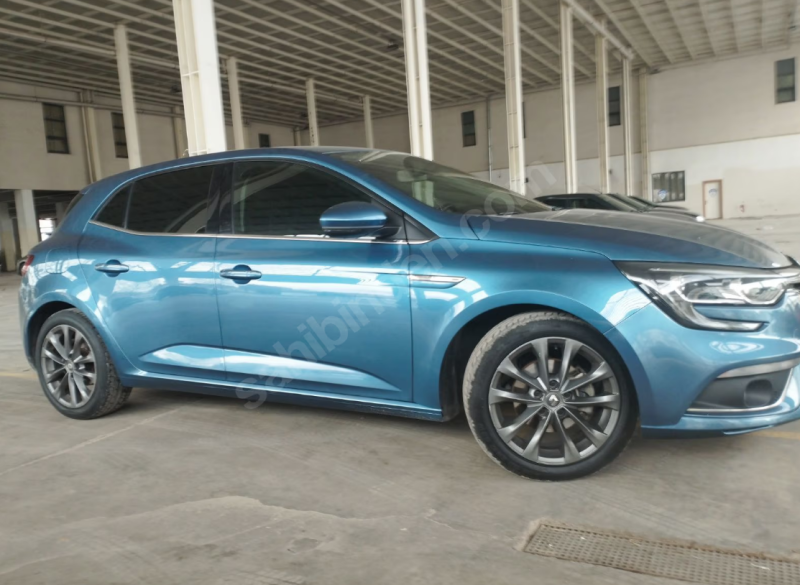 Sahibinden hatasız boyasız Megane