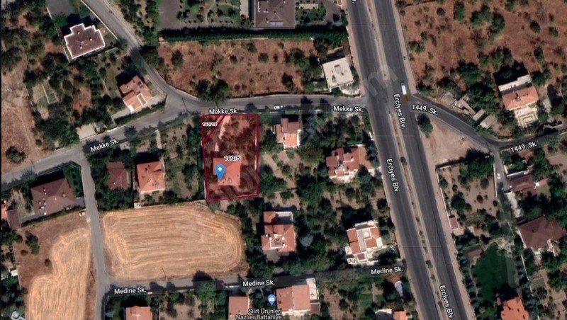 TEMİZ PARSELLİ BAHÇELİ EV