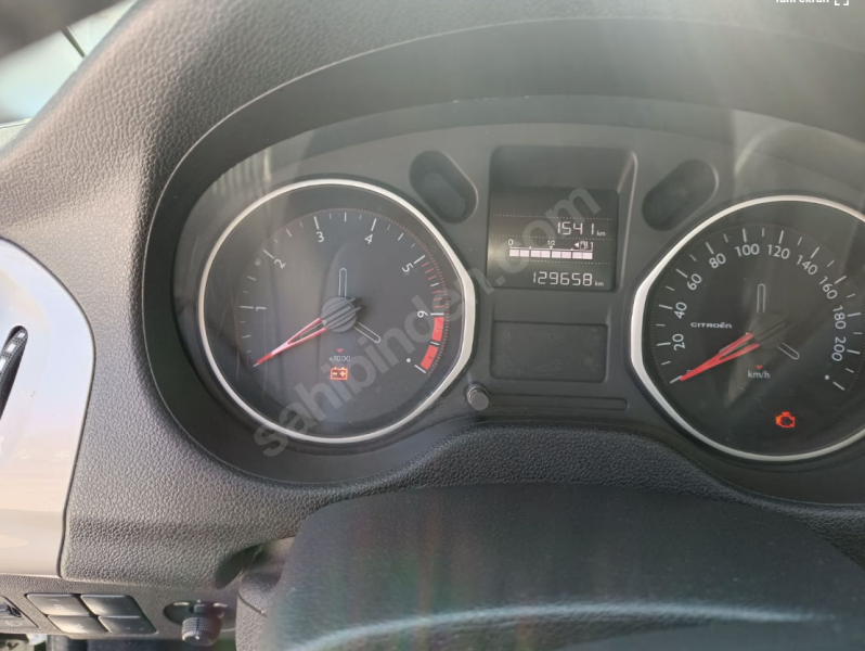 ihtiyaçtan sorunsuz düşük km temiz araç