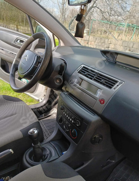 BOYASIZ VE DEĞİŞENSİZ 2010 MODEL CITROEN C4 1.6 HDI
