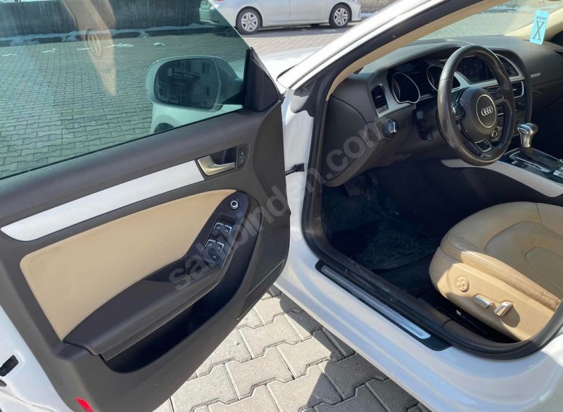 SAHİBİNDEN EMSALSİZ TEMİZLİKTE AUDİ A5 QUATTRO