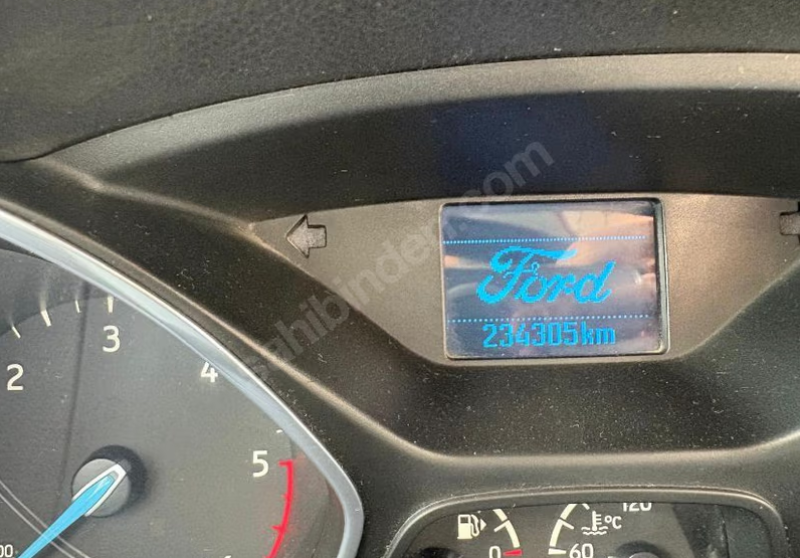 Biniciden Ford Focus