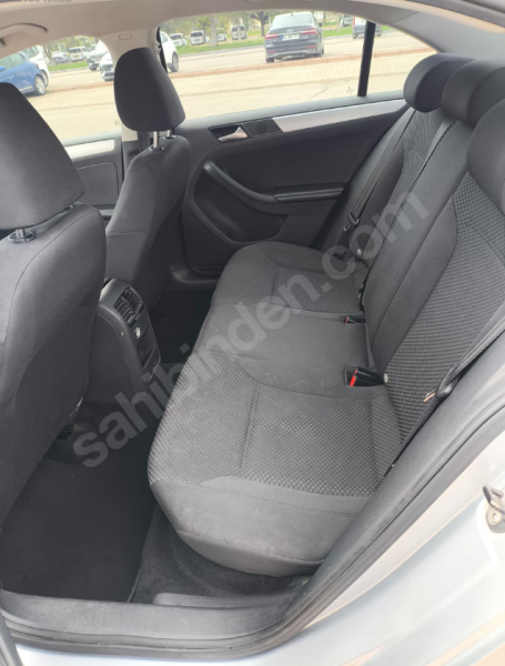 SAHİBİNDEN TEMİZ OTOMATİK JETTA