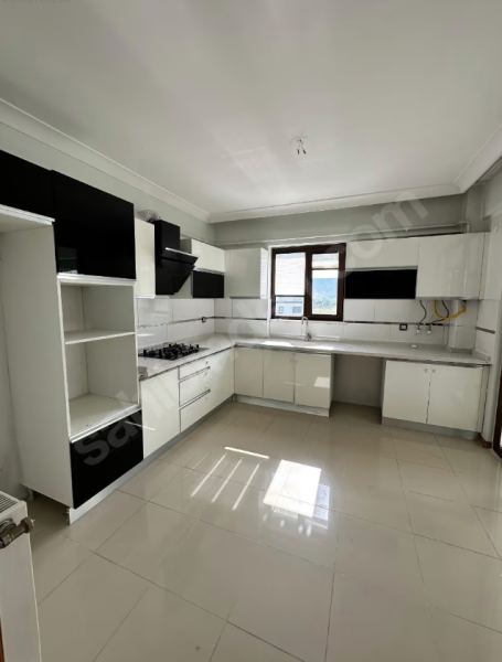 4+1 GENİŞ KULLANIŞLI KİRALIK DAİRE