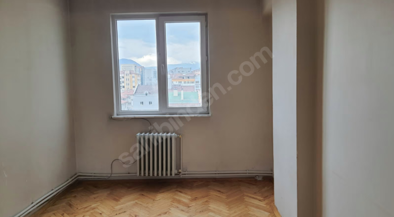 3+1 İşyeri / Ev Adliye Hastane Vergi Dairesi Belediye yakını