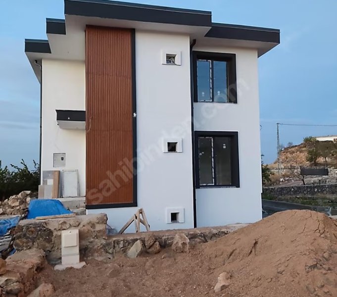 BU FİYATA GERÇEK BİR VİLLA, 1067 m2 BAHÇE İÇERİSİNDE TEK VİLLA..
