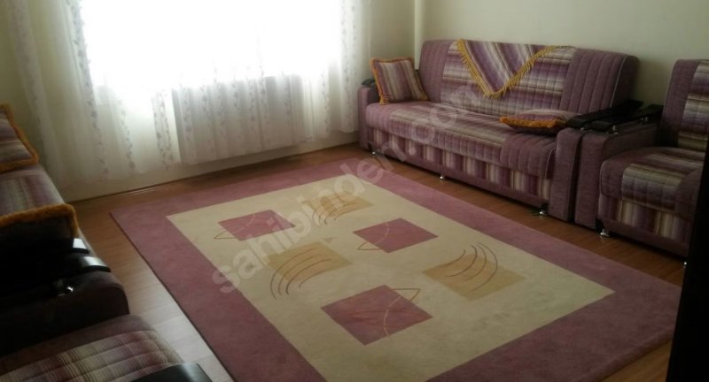 BAHÇELİEVLER MAH. ARAS SİTESİNDE SATILIK ARAKAT DAİRE