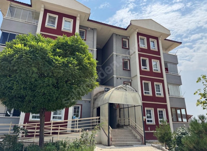 YEŞİLHİSAR 2. ETAP TOKİ'DE TEMİZ 2+1 DAİRE (BLOK:E1-7,DAİRE:16)