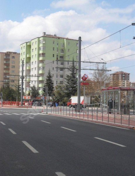TALAS YENİDOĞANDA MERKEZİ KONUMDA 2+1 SAHİBİNDEN KİRALIK DAİRE