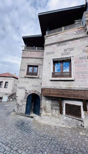 TALASTA TARİHİ KONAK(YENİ RESTORASYONLU HİÇ KULLANILMAMIŞ)