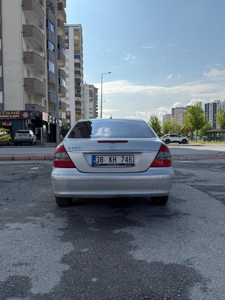 MEMURDAN TEMİZ TRAMERSİZ MASRAFSIZ MAKYAJLI KASA E280 CDI