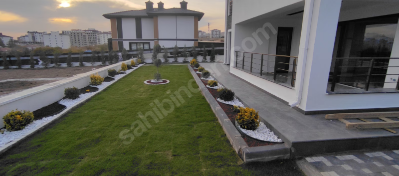 Meskenli Ultra Lüks 3 Katlı Villa Erciyes Manzaralı - Peyzajlı