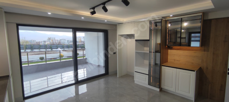 Meskenli Ultra Lüks 3 Katlı Villa Erciyes Manzaralı - Peyzajlı