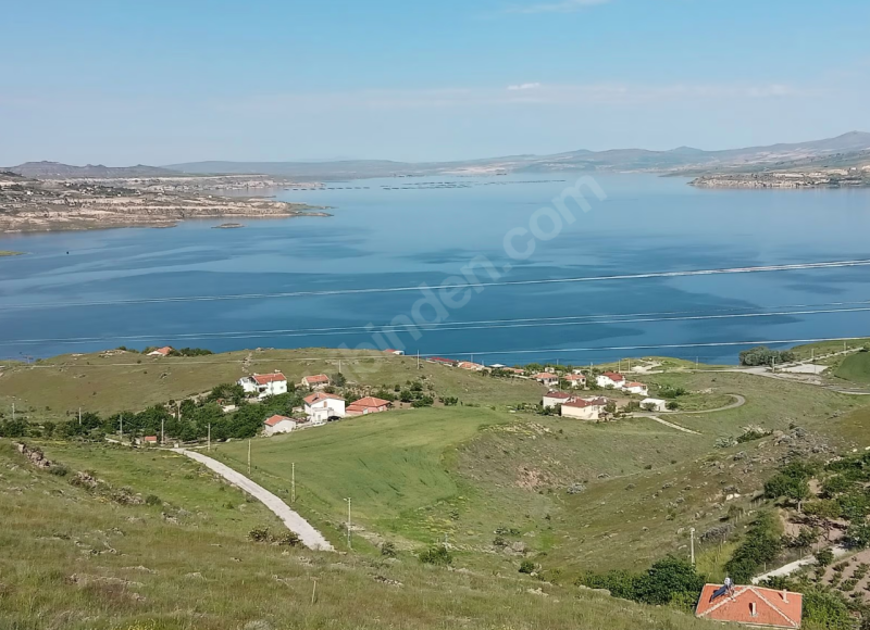 Kuşçu marinada baraj manzaralı satılık müstakil ev