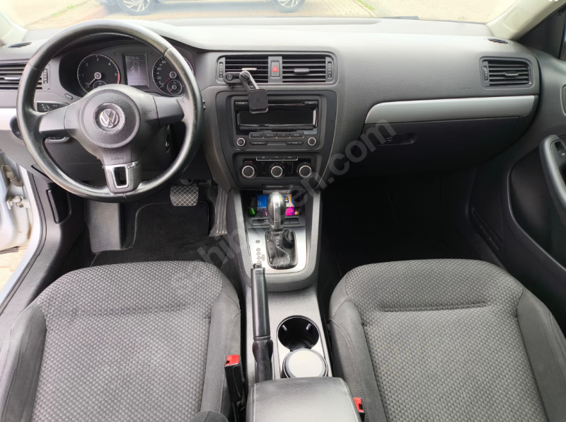 SAHİBİNDEN TEMİZ OTOMATİK JETTA