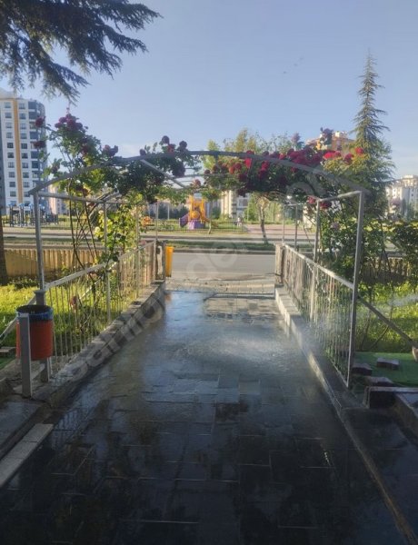 SATILIK SÜPER TEMİZLİKTE LÜKS DAİRE.