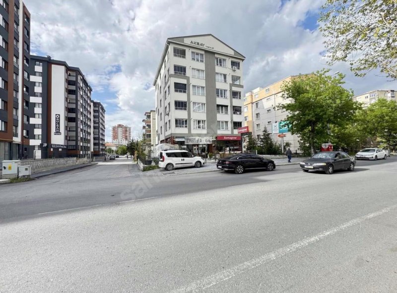 Talas Bahçelievler'de Cadde Üstü 2+1
