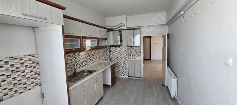YENİKÖY DEMET EVLERDE KOMBİLİ 3+1 DAİRE..