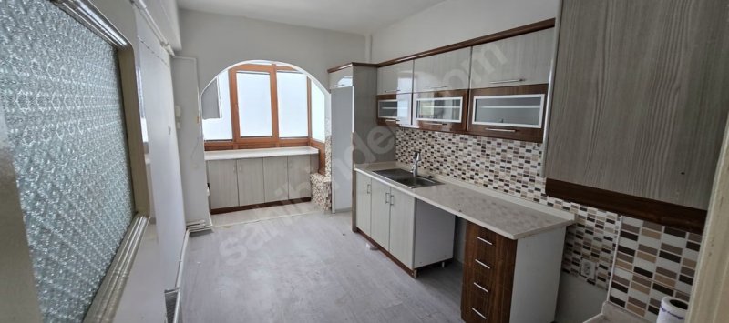 YENİKÖY DEMET EVLERDE KOMBİLİ 3+1 DAİRE..