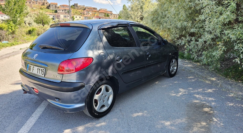 sahibinden bakımlı yakıt cimrisi 206 fever 2006 model
