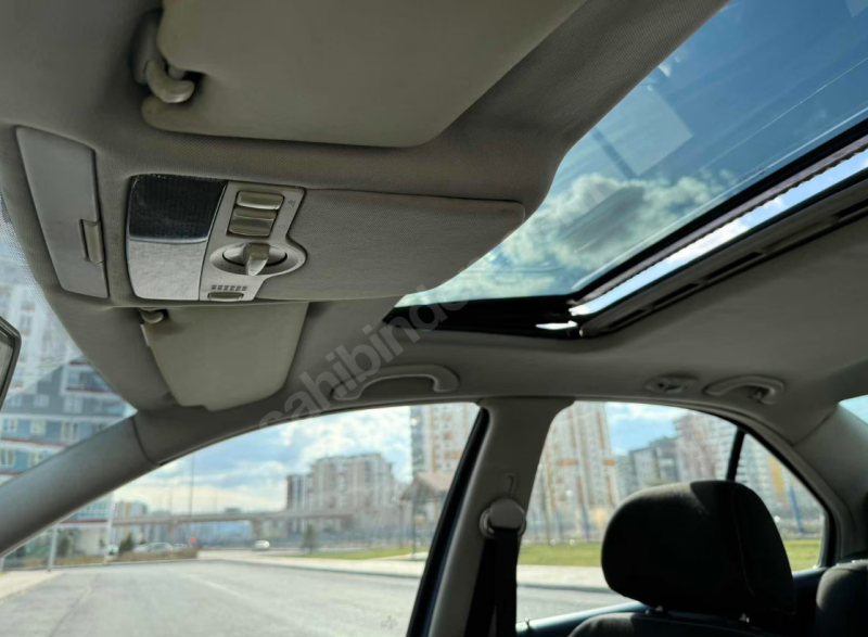ACİLL SATLIK 2004 MODEL OTOMATİK VİTES
