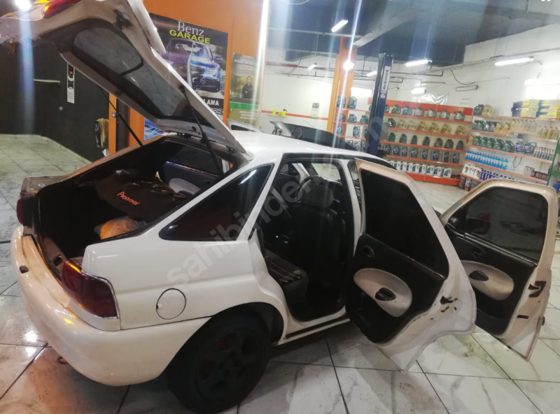 Ford Escort Kelepir fiyatına