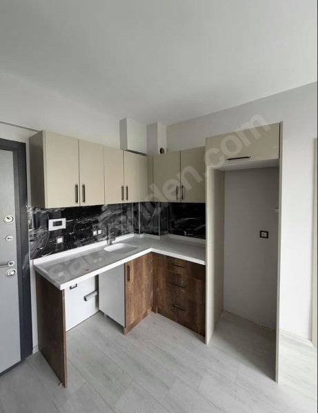 1+1 Beyazyapı Üniversite Karşısı Acil Satılık