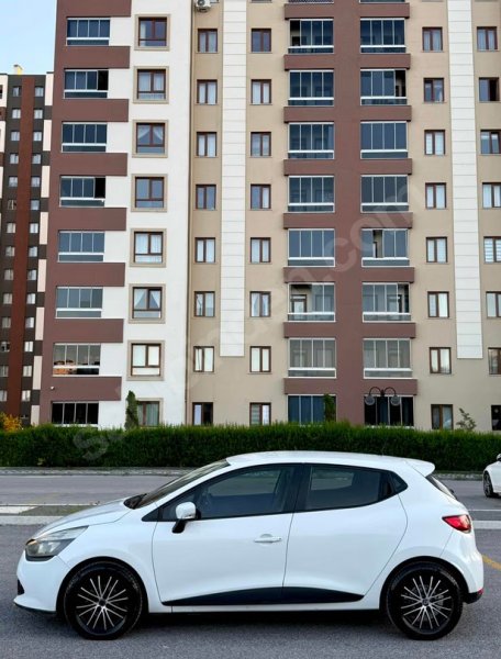 SAHİBİNDEN BOYASIZ DEĞİŞENSİZ TRAMERSİZ RENAULT CLİO