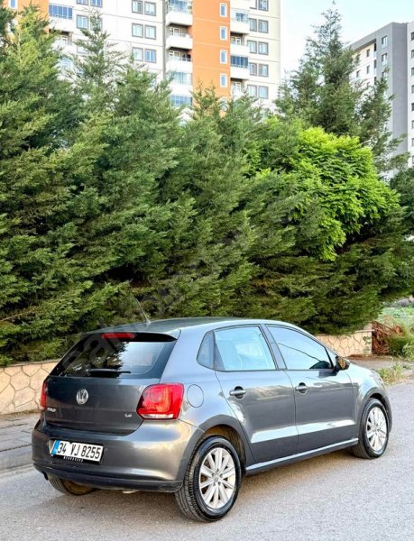 OTOMATİK VİTES 155 BİN KM'DE SAHİBİNDEN VW POLO