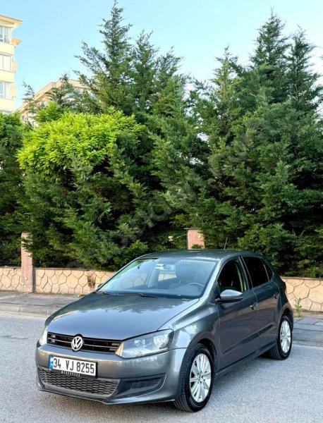 OTOMATİK VİTES 155 BİN KM'DE SAHİBİNDEN VW POLO