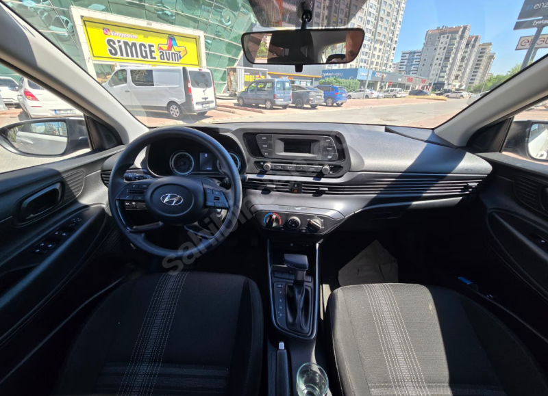 HYUNDAİ İ20 2023 1.4 MPİ JUMP OTOMATİK 47.800km BOYASIZ HATASIZ