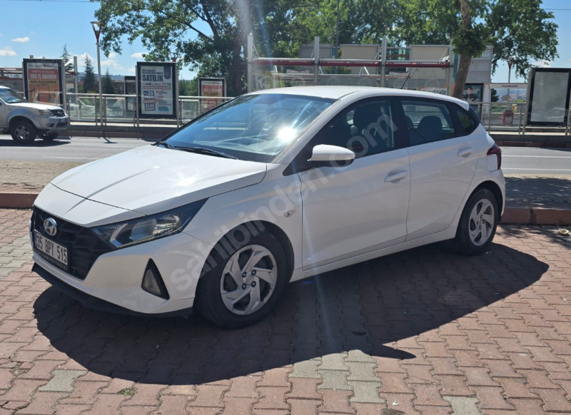 HYUNDAİ İ20 2023 1.4 MPİ JUMP OTOMATİK 47.800km BOYASIZ HATASIZ