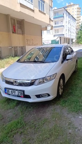 Honda Civic 2013 TAKAS YOK