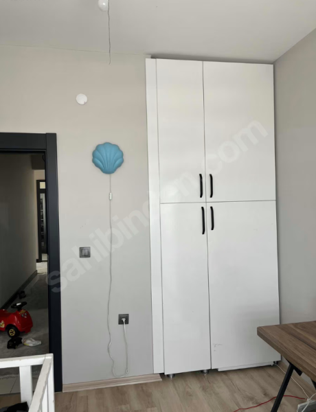 Bahçelievler Erkut Centerda Geniş Kapalı Balkonlu Ferah 2,5+1