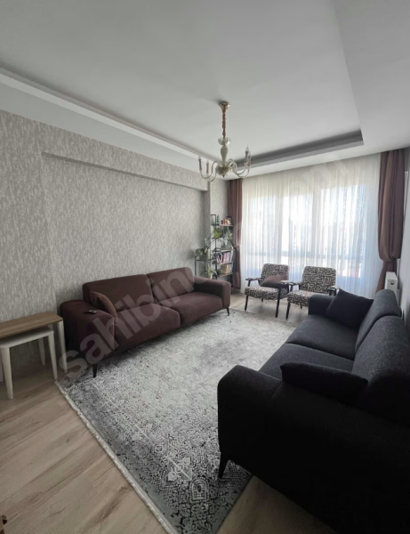Bahçelievler Erkut Centerda Geniş Kapalı Balkonlu Ferah 2,5+1