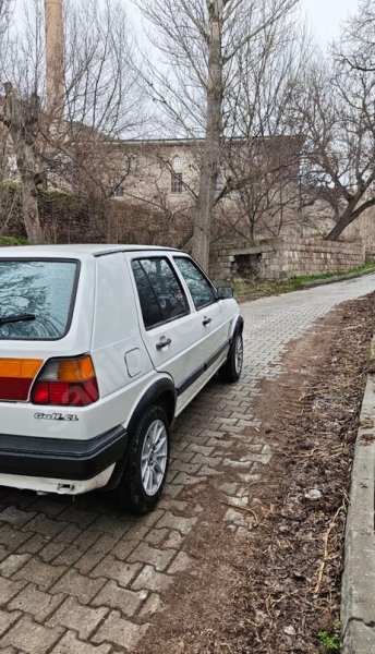 Sahibinden Meraklilarina Bakımlı 1.6 Golf 2 MK2