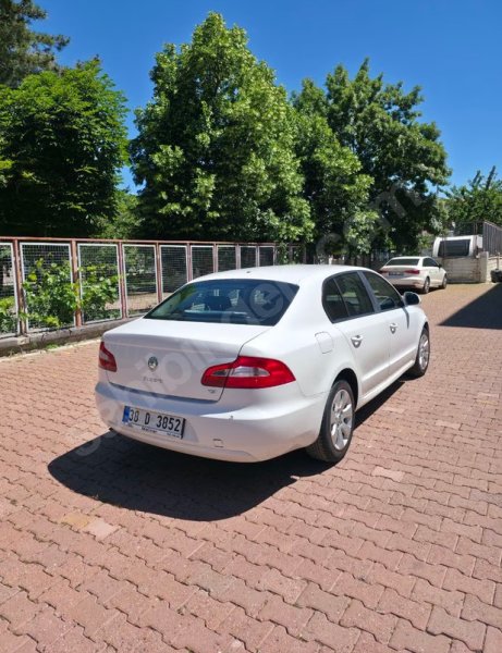 ÖĞRETMENDEN TEMİZ ARAÇ