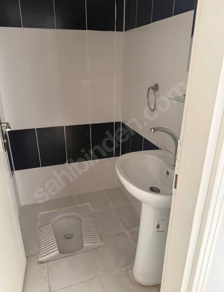 Sahibinden, eşyasız, tramvayın son durağında satılık 2+1 daire