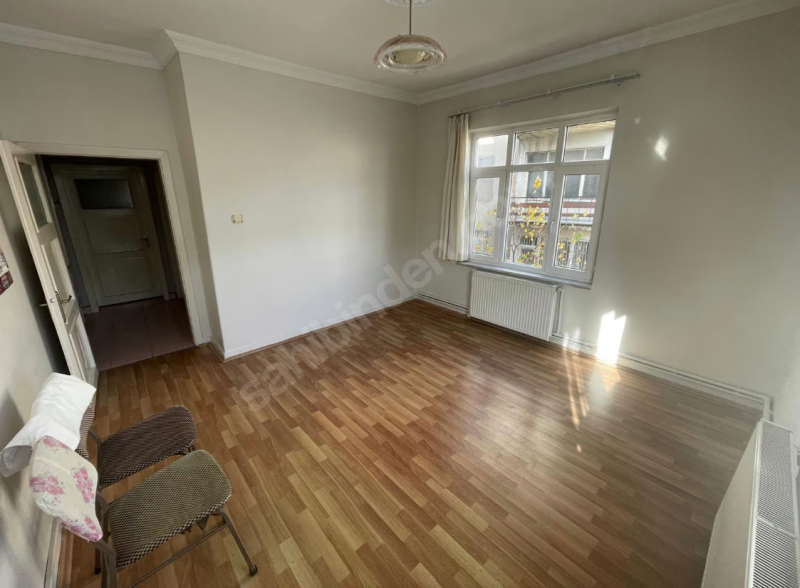 Bakımlı kiralık 3+1 ara daire