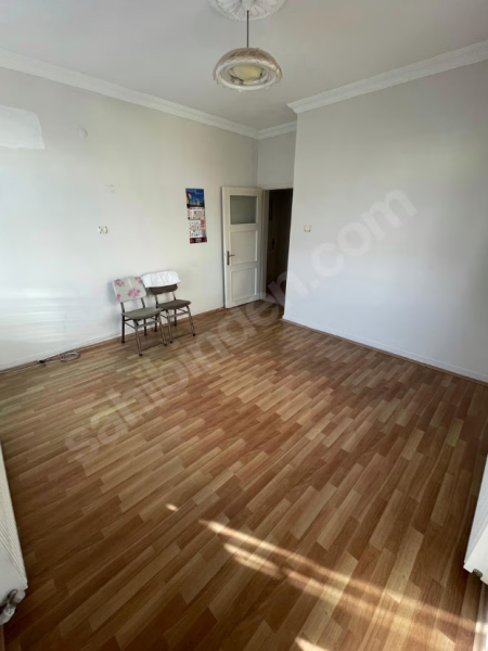 Bakımlı kiralık 3+1 ara daire
