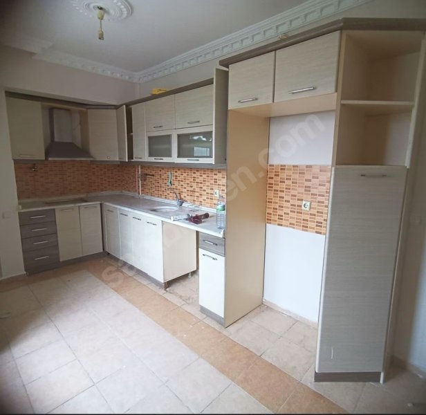 SAHİBİNDEN SATİLİK 170 M² DAİRE