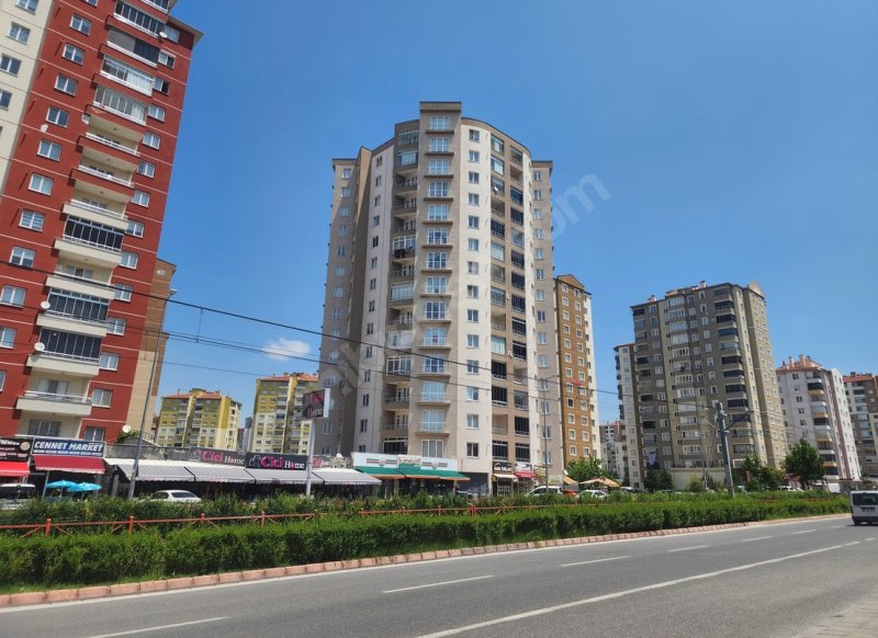 Site İçi, Açık Cepheli, Merkezi Isıtmalı 3+1 Tramvay güzergahı