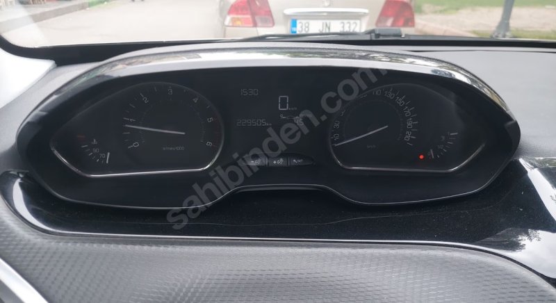 PEUGEOT 2008 DİZEL İLK SAHİBİNDEN