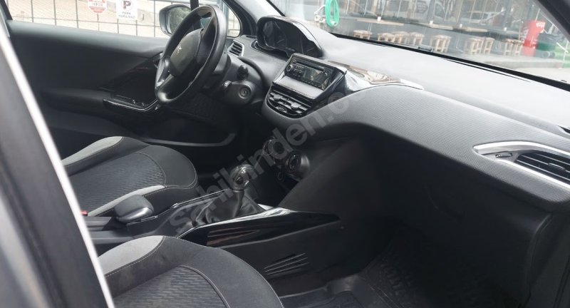 PEUGEOT 2008 DİZEL İLK SAHİBİNDEN