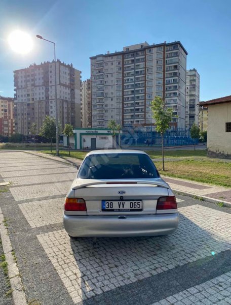 Temiz aile aracı 5 yıllık sahibiyiz