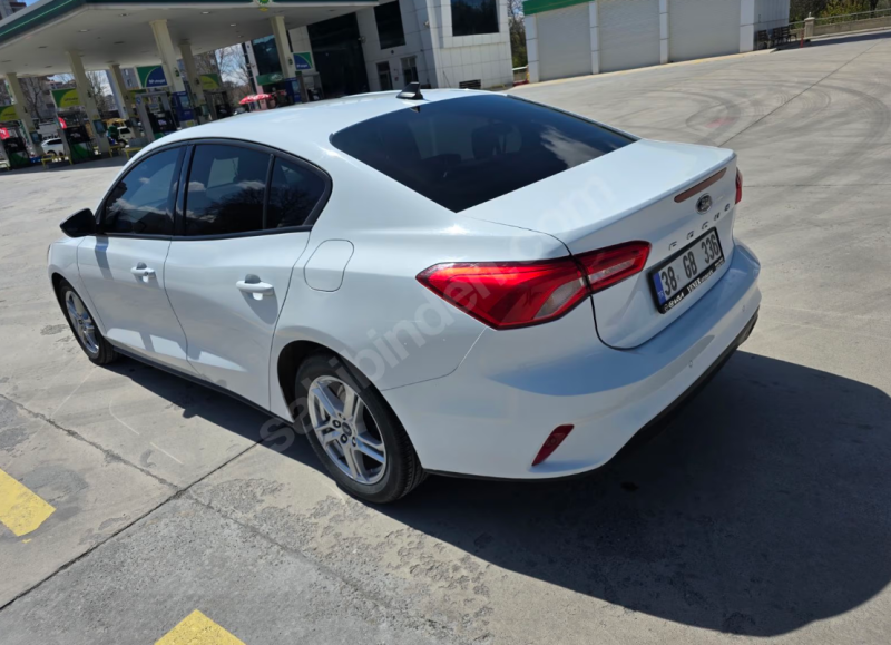 otomatik vites ford focus 2020