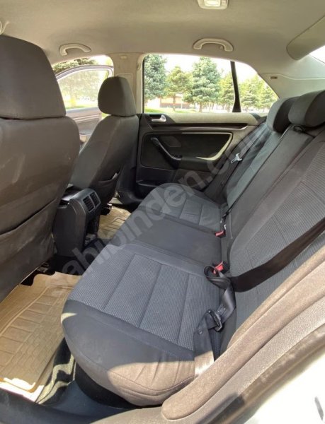 2010 MODEL SAHİBİNDEN SORUNSUZ JETTA 1.4 TSI